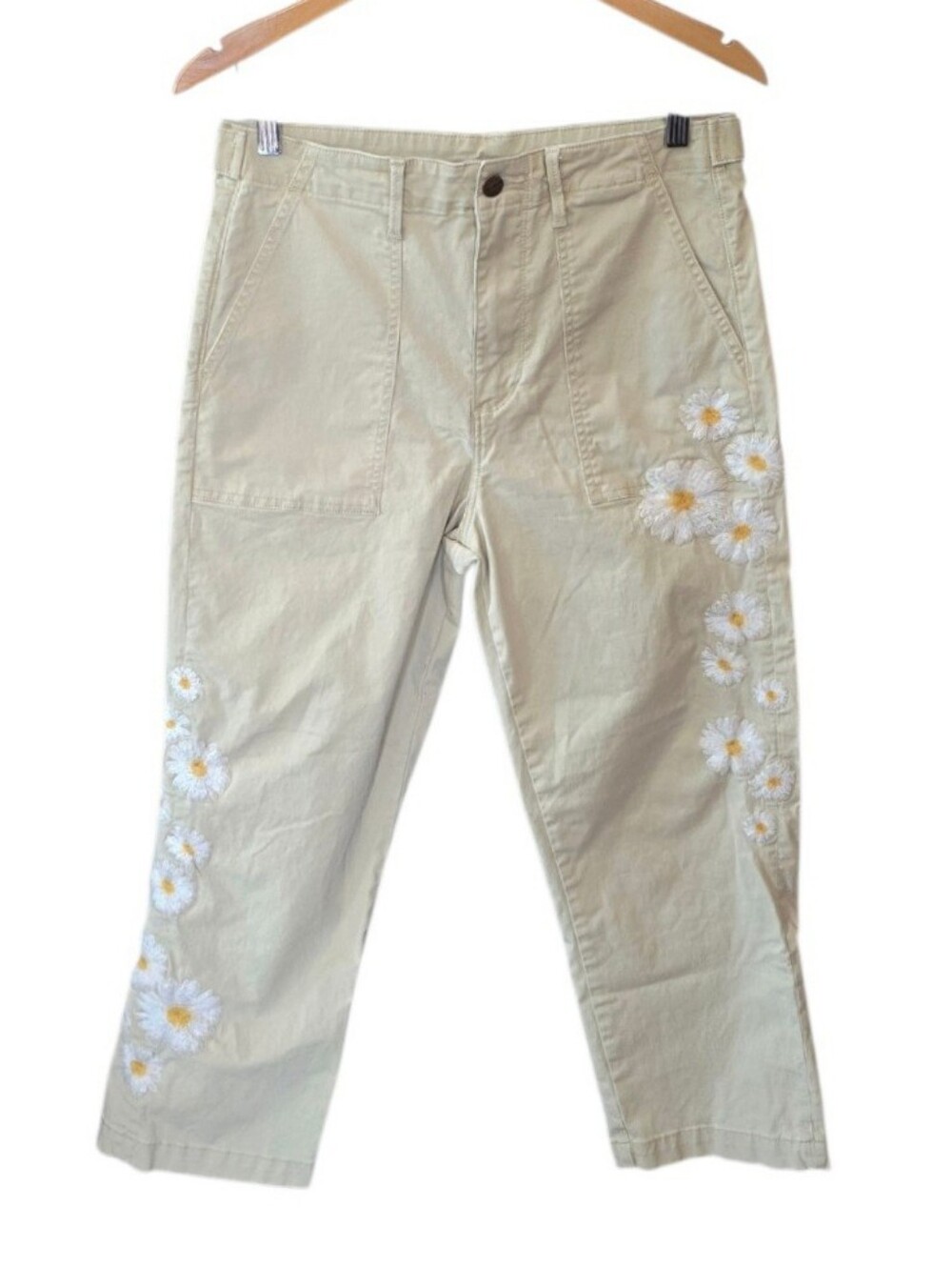 Driftwood Daisy Daydream Embroidered Khaki Utility Crop Pants M